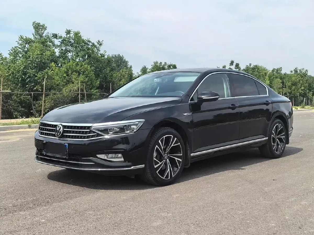 2020 Volkswagen Magotan 2.0T 220HP L4 7DCT