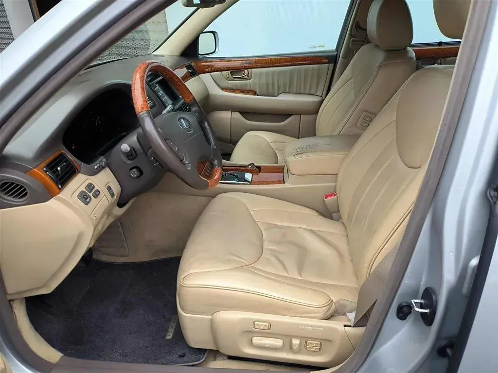 2005 Lexus LS 4.3L 282HP V8 6AT,autocango,china used car exporter,china ev exporter,chinese used car exporter,chinese used ev exporter