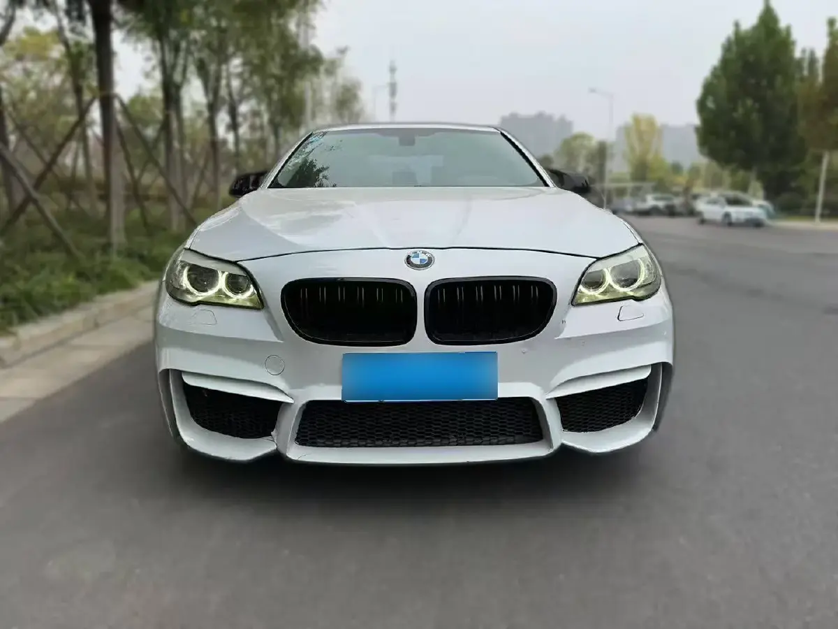 2012 BMW 5 Series 2.5L 177HP L6 8AT