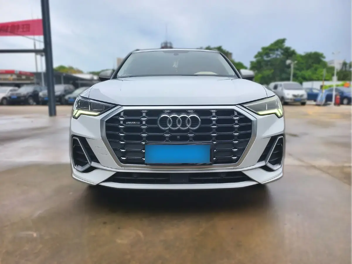 2019 Audi Q3 2.0T 186HP L4 7DCT