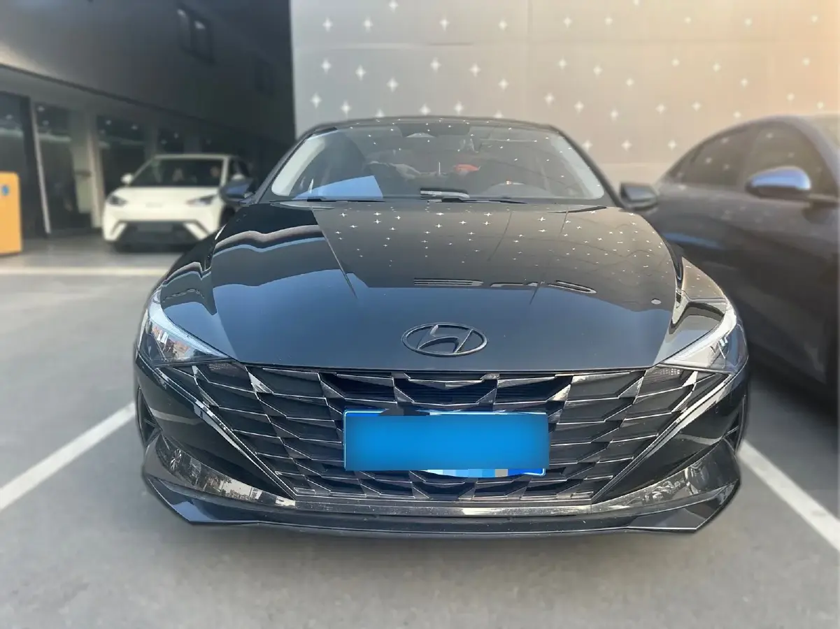 2021 Hyundai Elantra 1.5L 115HP L4 CVT