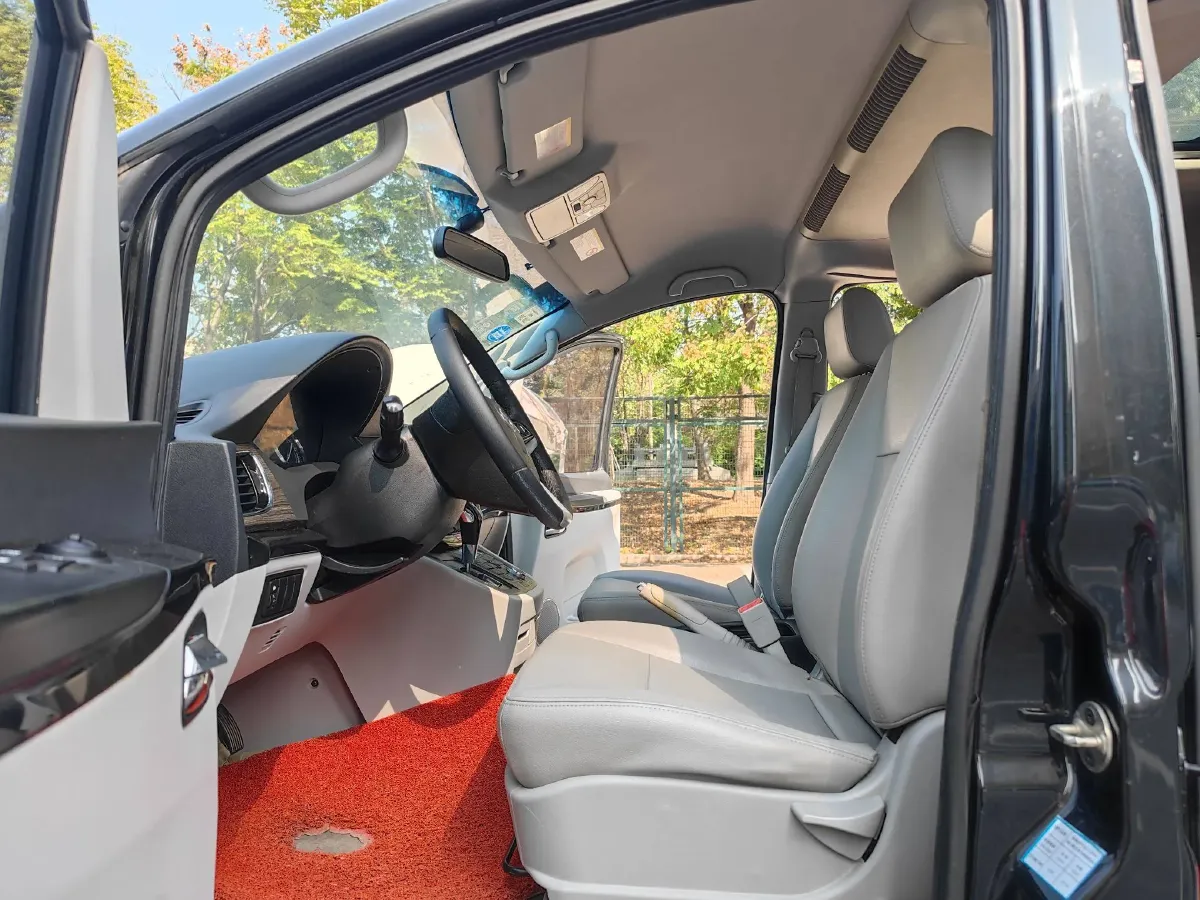 2013 JAC Refine M5 2.0T 177HP L4 5AT,autocango,china used car exporter,china ev exporter,chinese used car exporter,chinese used ev exporter