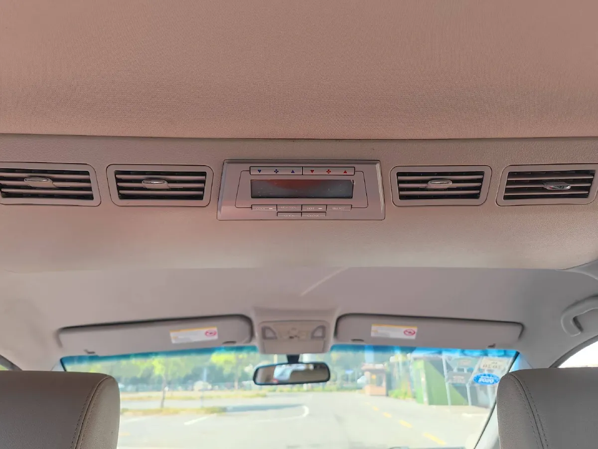 2013 JAC Refine M5 2.0T 177HP L4 5AT,autocango,china used car exporter,china ev exporter,chinese used car exporter,chinese used ev exporter