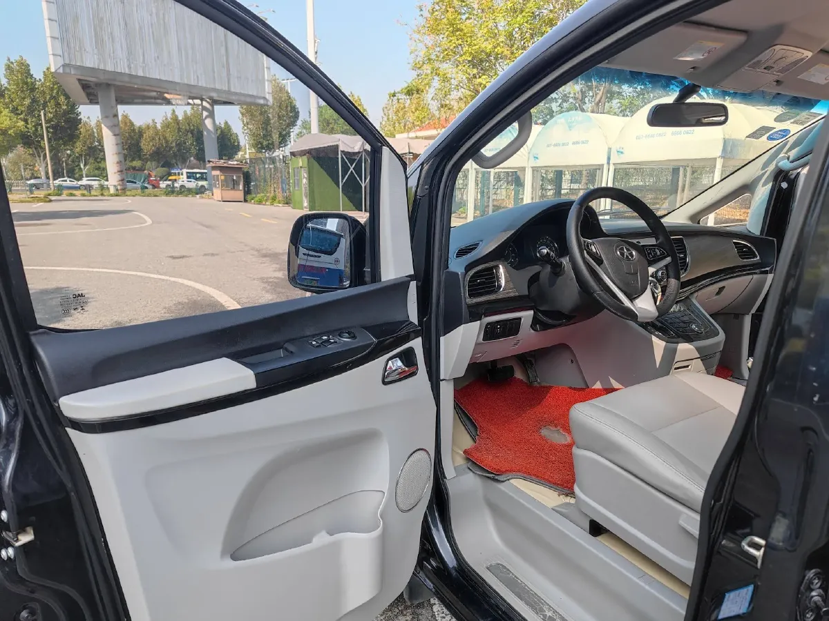 2013 JAC Refine M5 2.0T 177HP L4 5AT,autocango,china used car exporter,china ev exporter,chinese used car exporter,chinese used ev exporter