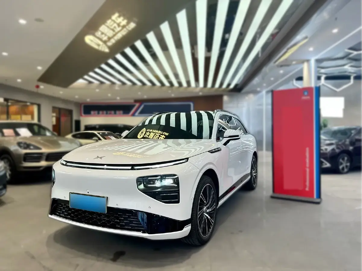 2022 Xpeng G9 BEV 98KWH