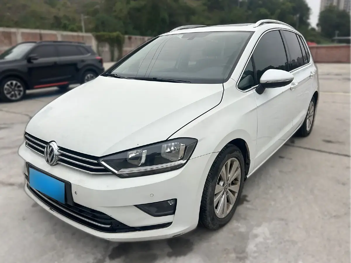 2016 Volkswagen Golf Sportsvan 1.4T 131HP L4 7DCT