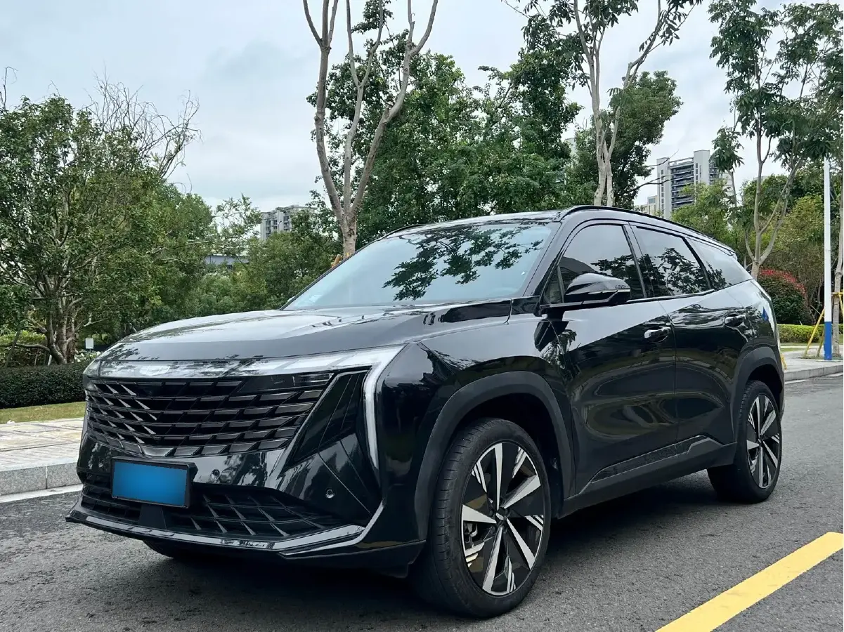 2023 Geely StarRay 1.5T 181HP L4 7DCT
