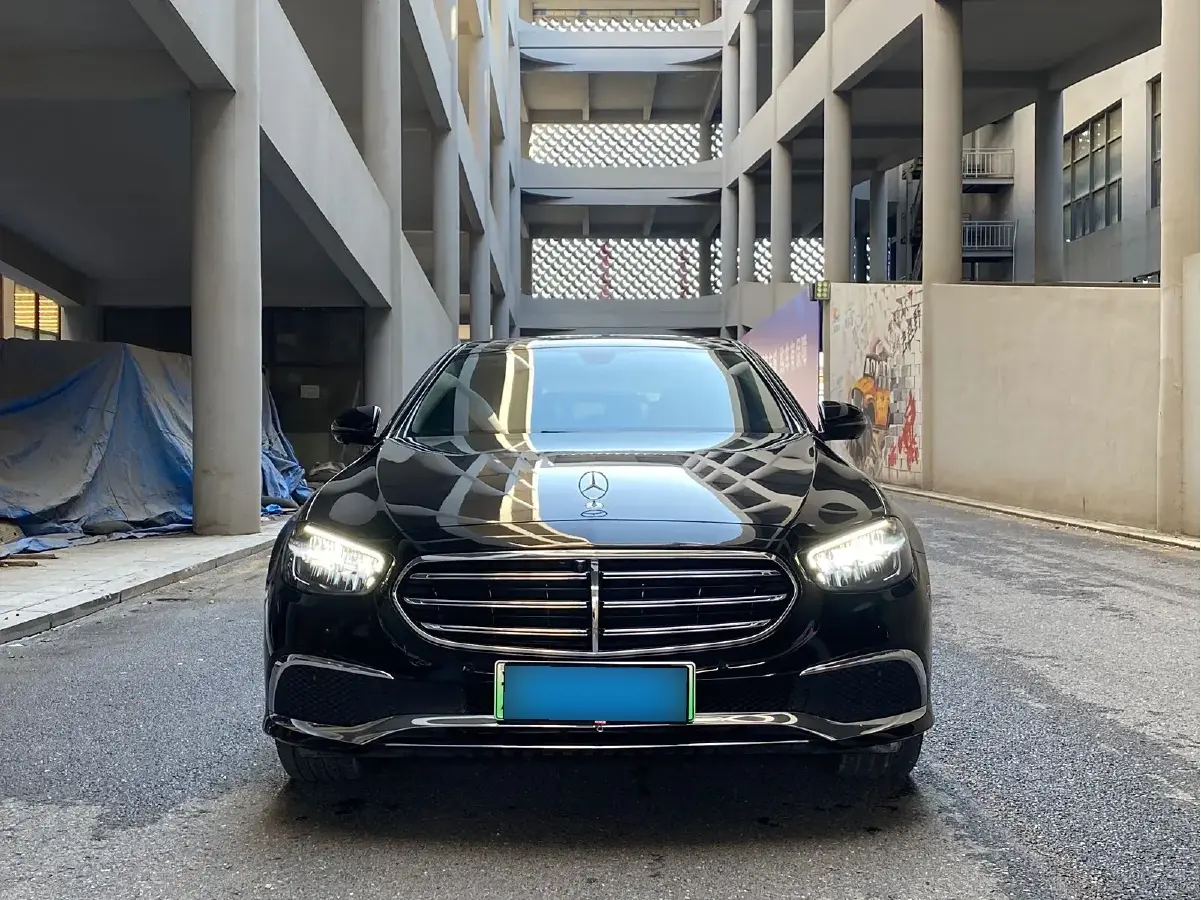 2022 Mercedes-Benz E Class 2.0T 211HP L4 9AT PHEV 25.4KWH