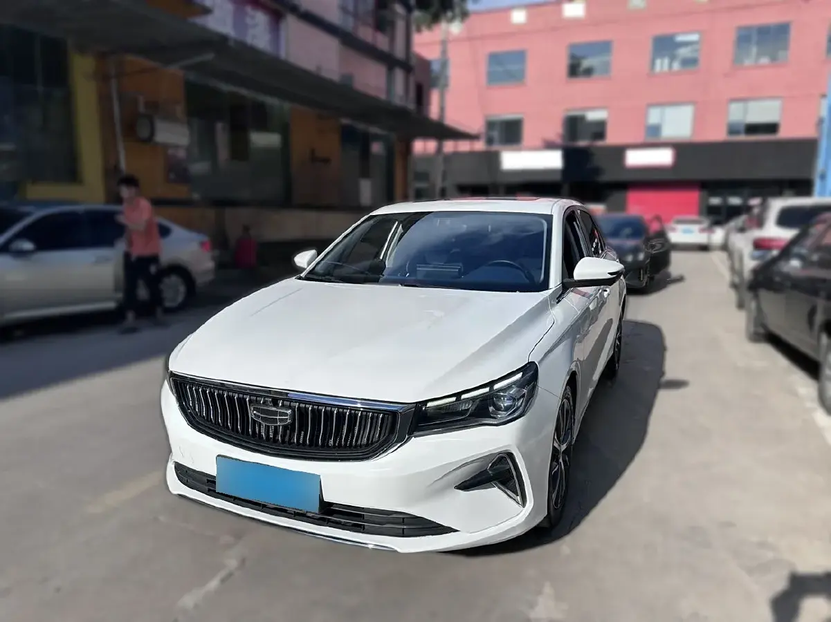 2022 Geely Emgrand 1.5L 114HP L4 CVT