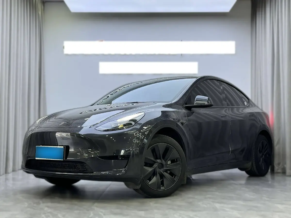 2024 Tesla Model Y BEV 60KWH