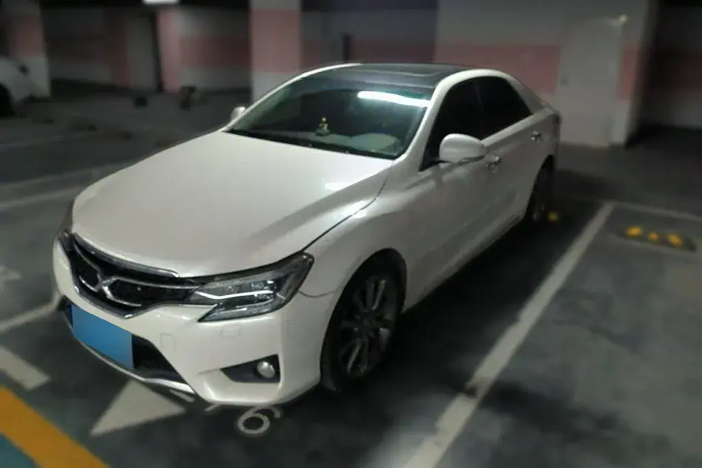 2013 Toyota Reiz 2.5L 193HP V6 6AT