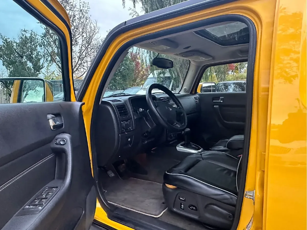 2005 Hummer H3 3.5L 220HP L5 4AT,autocango,china used car exporter,china ev exporter,chinese used car exporter,chinese used ev exporter