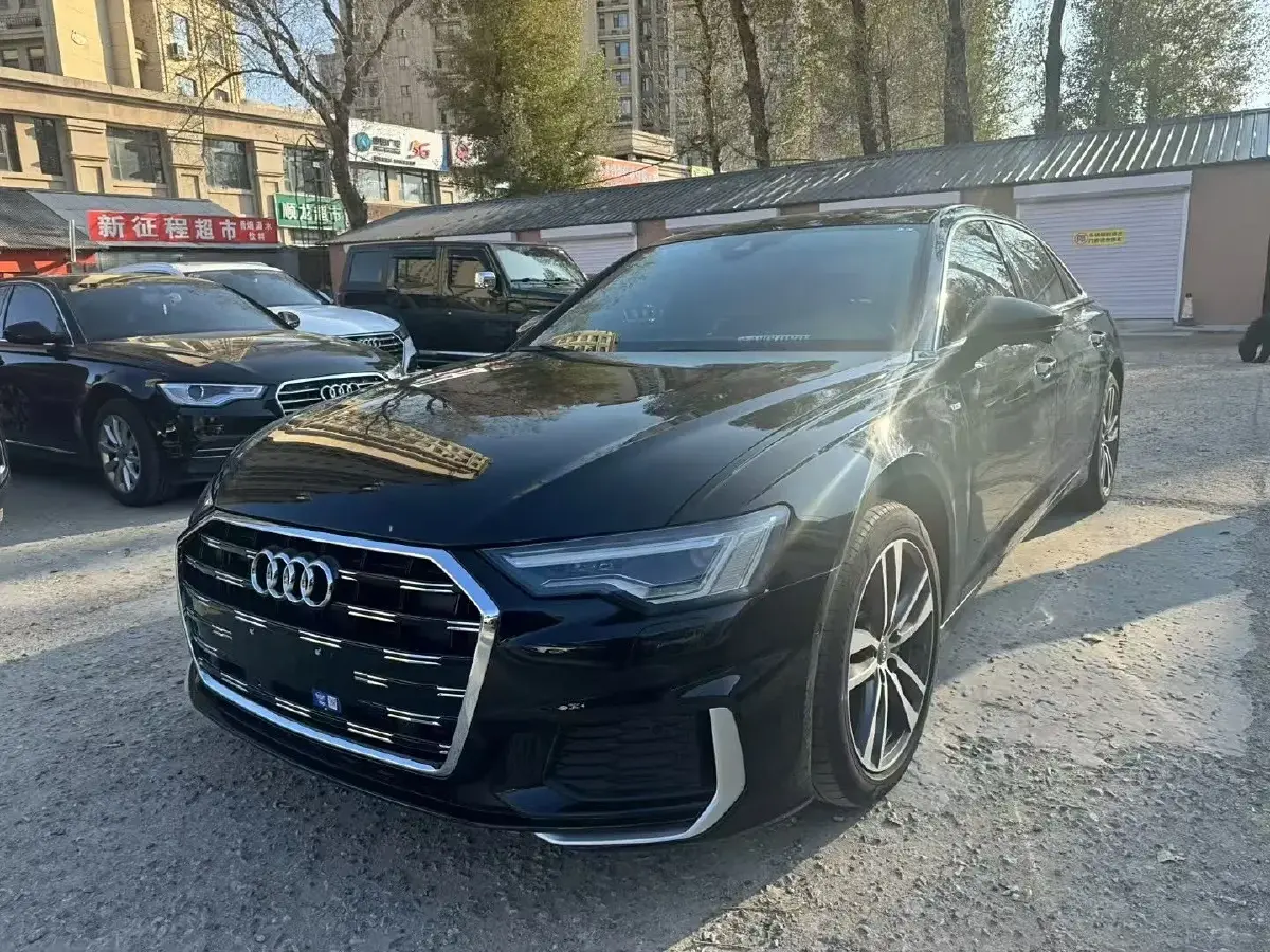 2022 Audi A6L 2.0T 224HP L4 7DCT