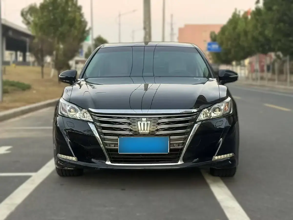 2015 Toyota Crown 2.0T 235HP L4 8AT