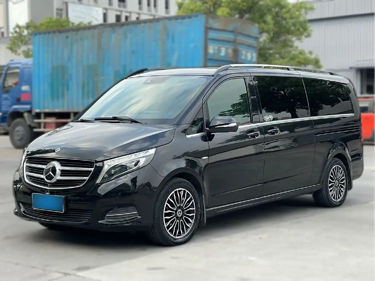 2018 Mercedes-Benz V Class 2.0T 211HP L4 7AT