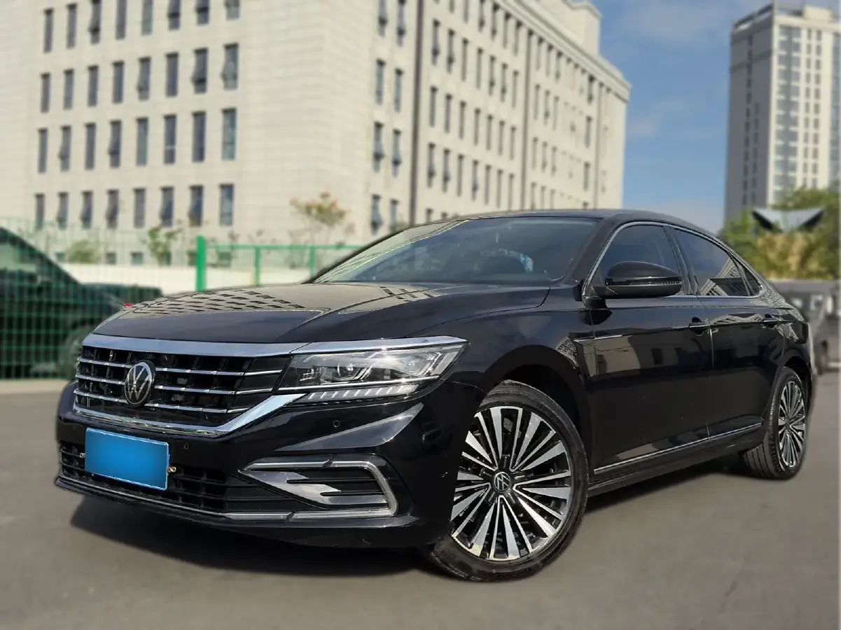 2021 Volkswagen Passat 2.0T 186HP L4 7DCT