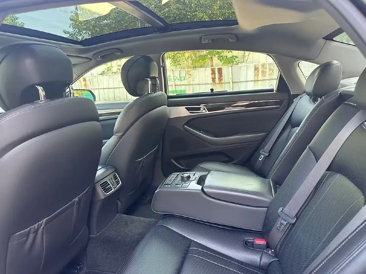 2015 Hyundai Cenesis 3.0L 257HP V6 8AT,autocango,china used car exporter,china ev exporter,chinese used car exporter,chinese used ev exporter