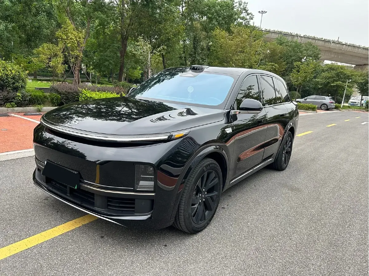 2023 Li L8 Range Extended 154HP REEV 40.9KWH