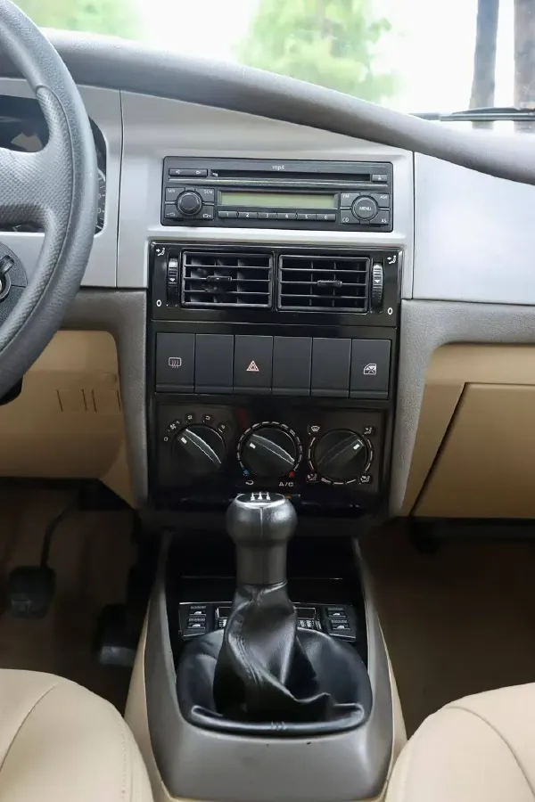 2008 Volkswagen Santana Vista 1.8L 101HP L4 5MT,autocango,china used car exporter,china ev exporter,chinese used car exporter,chinese used ev exporter