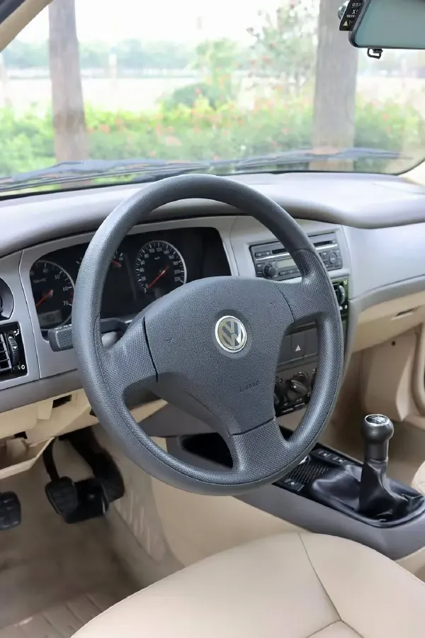 2008 Volkswagen Santana Vista 1.8L 101HP L4 5MT,autocango,china used car exporter,china ev exporter,chinese used car exporter,chinese used ev exporter