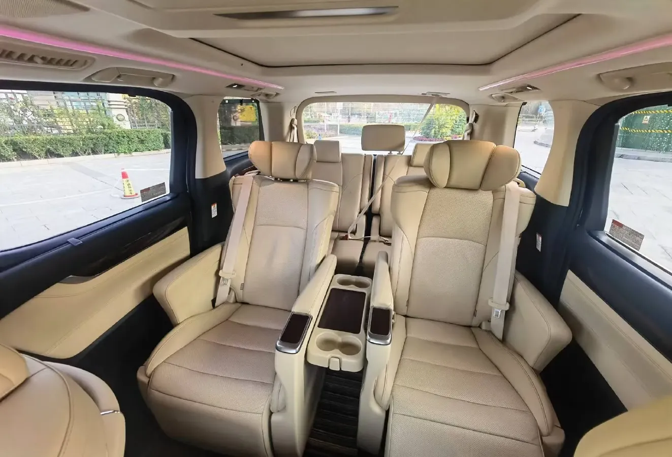 2015 Toyota Alphard 3.5L 275HP V6 6AT,autocango,china used car exporter,china ev exporter,chinese used car exporter,chinese used ev exporter