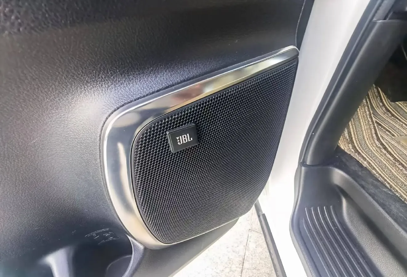 2015 Toyota Alphard 3.5L 275HP V6 6AT,autocango,china used car exporter,china ev exporter,chinese used car exporter,chinese used ev exporter