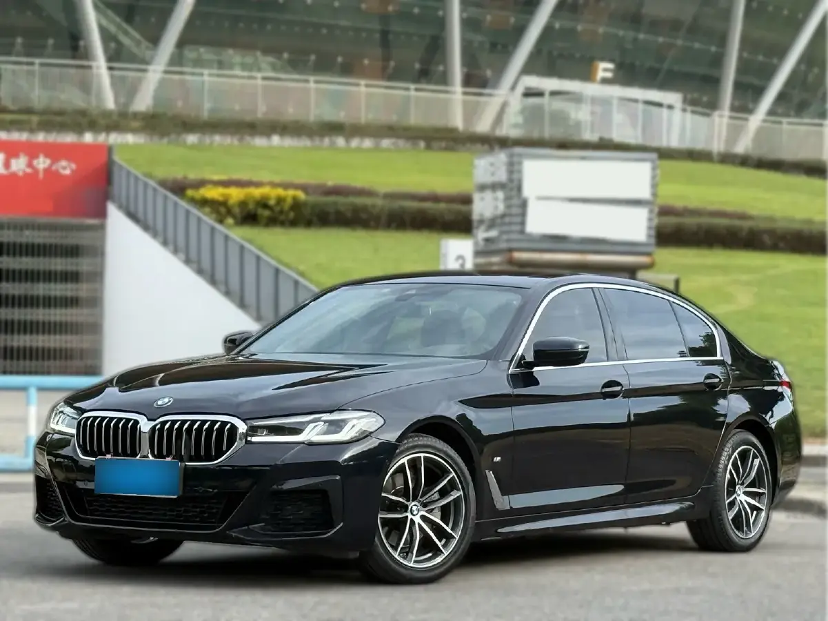 2021 BMW 5 Series 2.0T 184HP L4 8AT