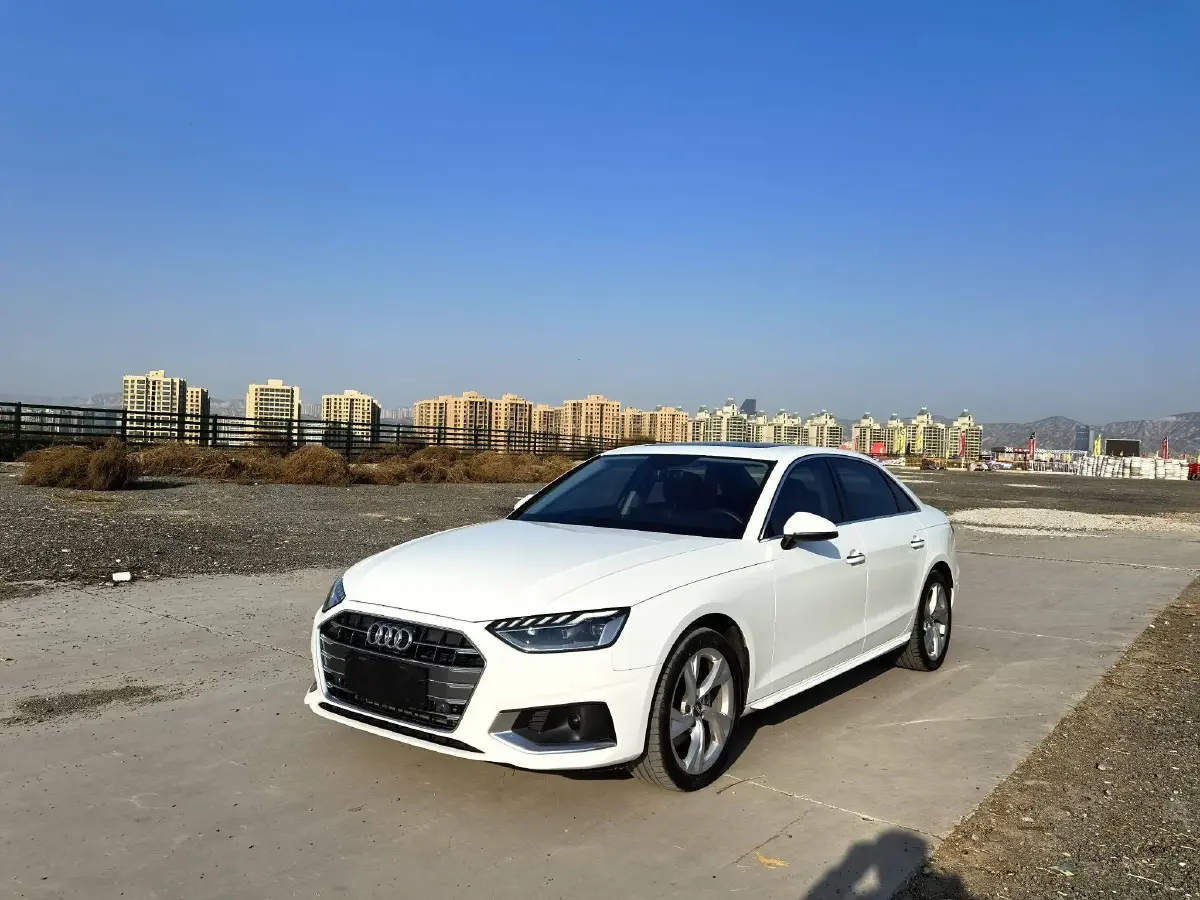 2020 Audi A4L 2.0T 190HP L4 7DCT