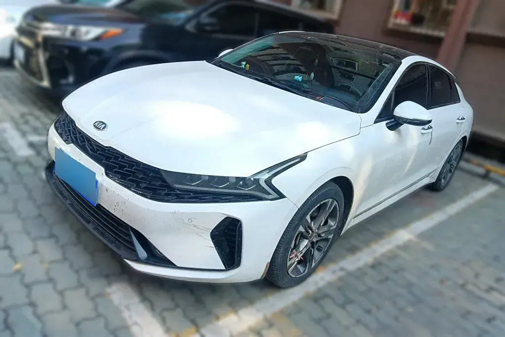2020 Kia K5 2.0T 240HP L4 8AT