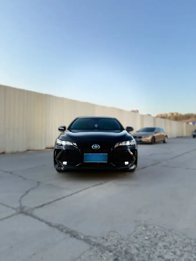 2019 Toyota Avalon 2.5L 178HP L4 E-CVT Hybrid