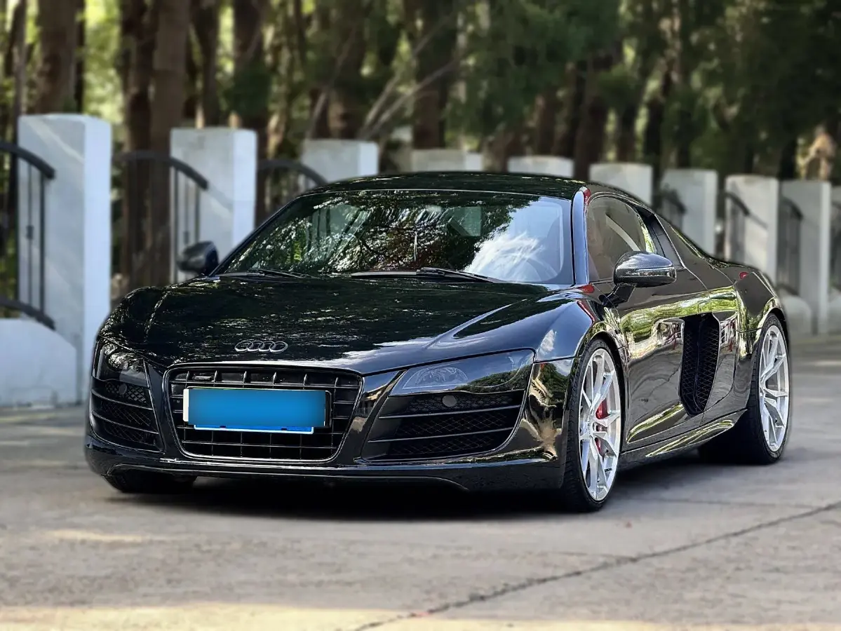 2012 Audi R8 5.2L 525HP V10 6AMT