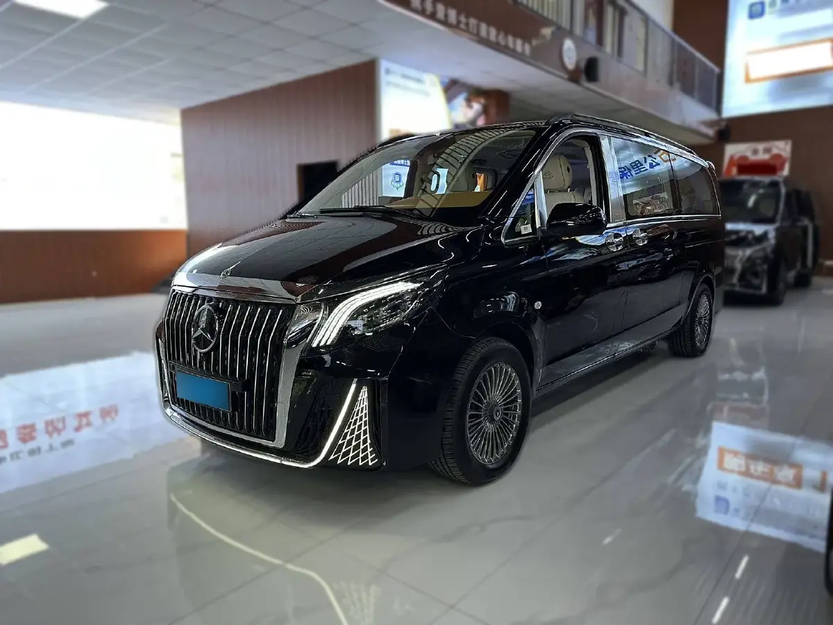 2023 Mercedes-Benz Vito 2.0T 211HP L4 9AT