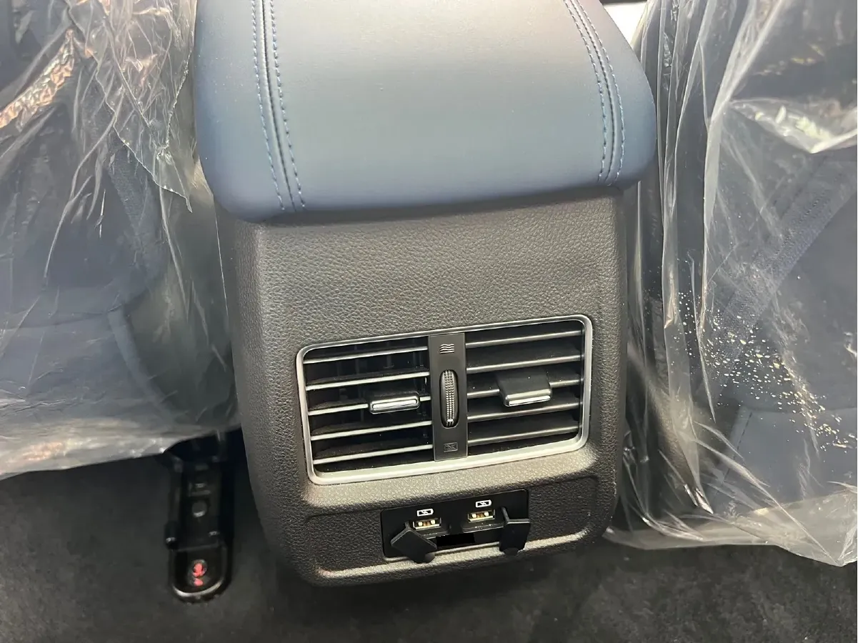 2022 Sehol X8 1.5T 184HP L4 6DCT,autocango,china used car exporter,china ev exporter,chinese used car exporter,chinese used ev exporter