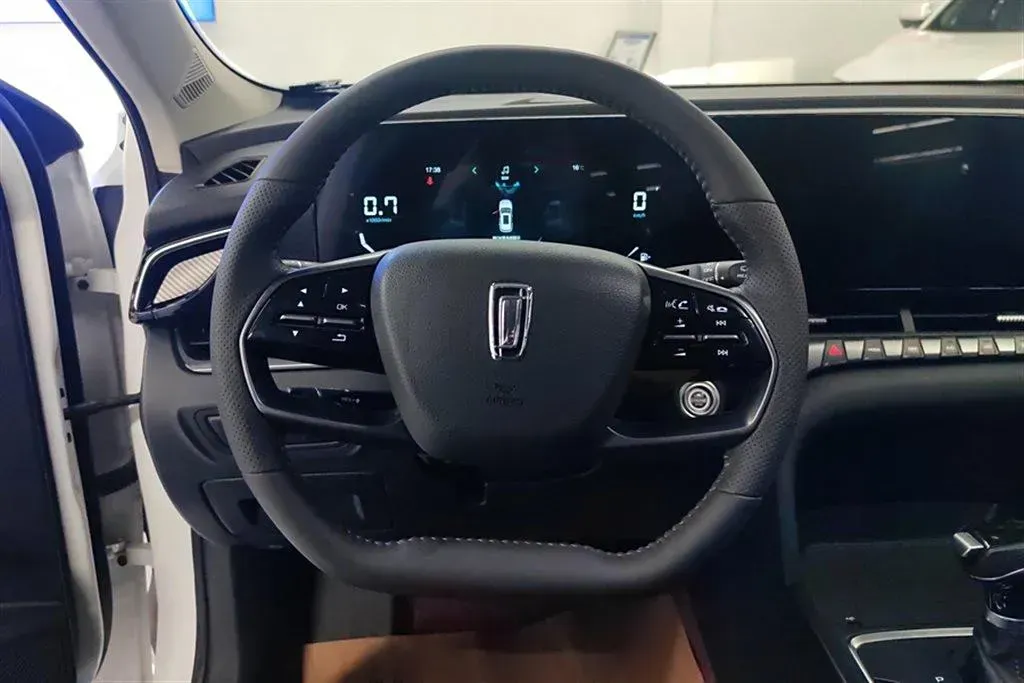 2023 Bestune T55 1.5T 169HP L4 7DCT,autocango,china used car exporter,china ev exporter,chinese used car exporter,chinese used ev exporter