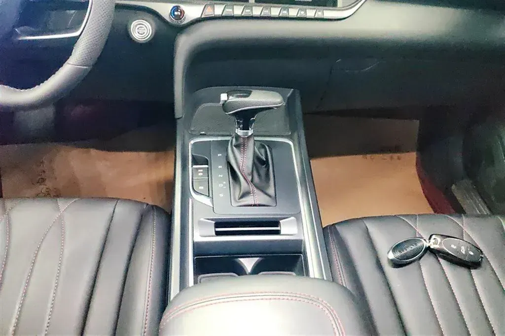 2023 Bestune T55 1.5T 169HP L4 7DCT,autocango,china used car exporter,china ev exporter,chinese used car exporter,chinese used ev exporter