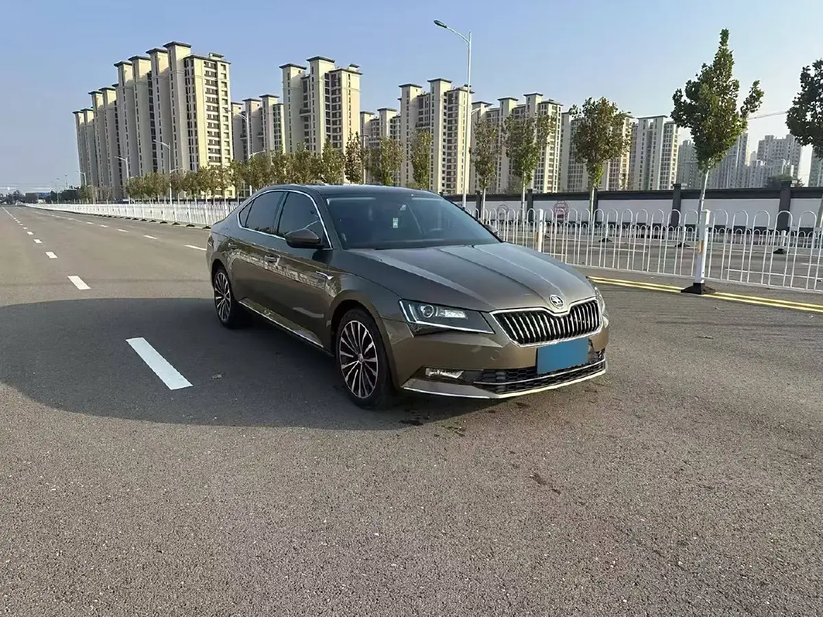 2018 Skoda Superb 1.4T 150HP L4 7DCT