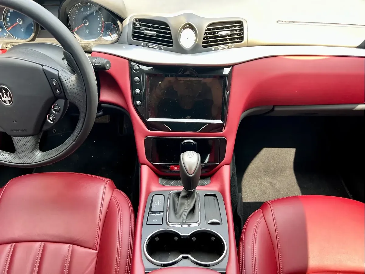 2007 Maserati GranTurismo 4.2L 405HP V8 6AT,autocango,china used car exporter,china ev exporter,chinese used car exporter,chinese used ev exporter