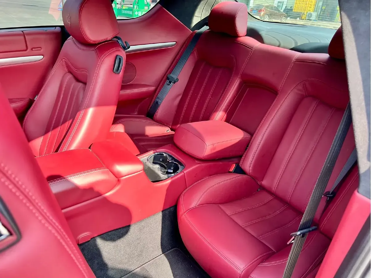 2007 Maserati GranTurismo 4.2L 405HP V8 6AT,autocango,china used car exporter,china ev exporter,chinese used car exporter,chinese used ev exporter