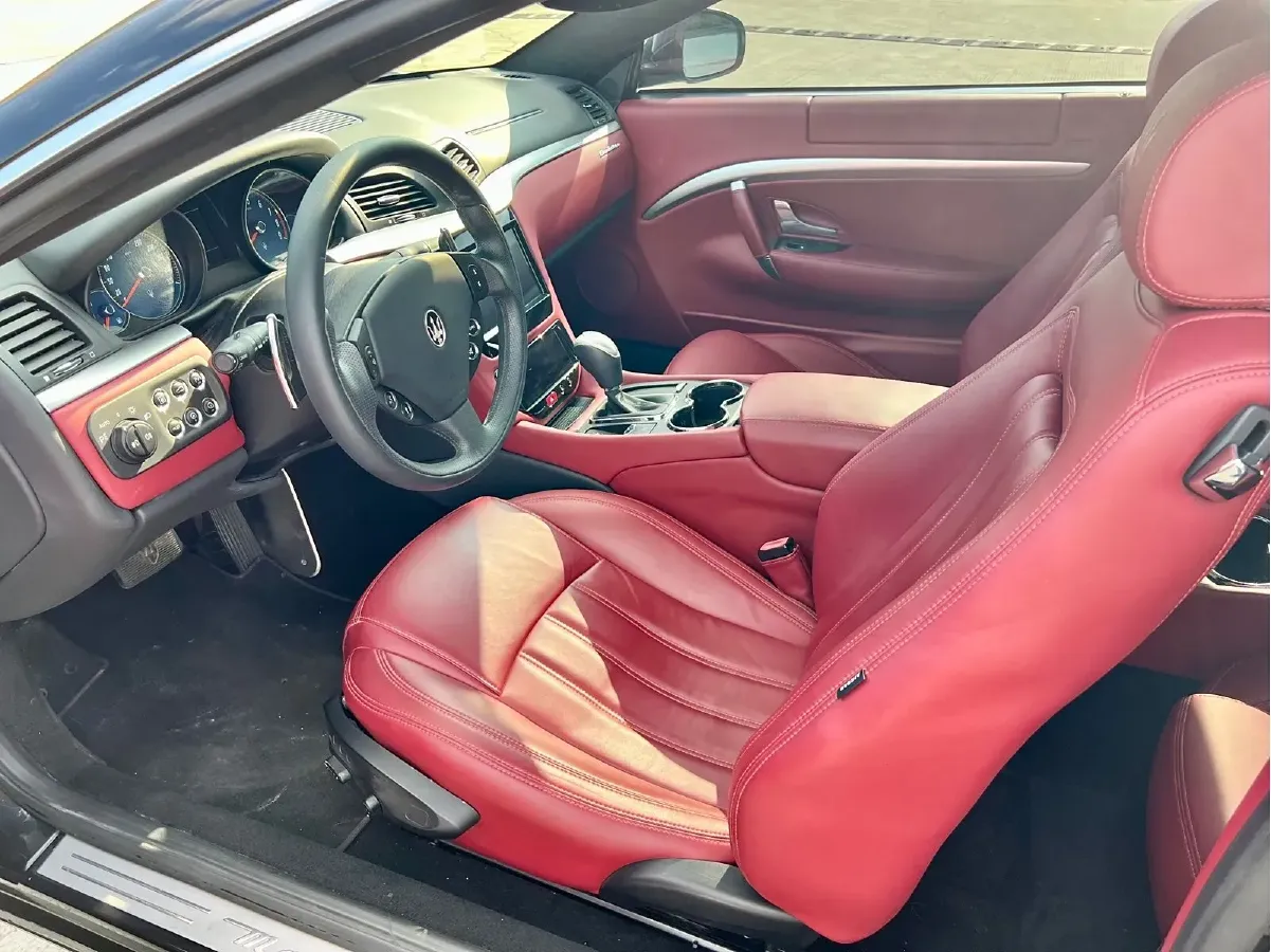 2007 Maserati GranTurismo 4.2L 405HP V8 6AT,autocango,china used car exporter,china ev exporter,chinese used car exporter,chinese used ev exporter