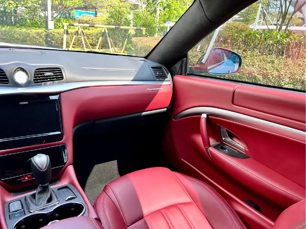 2007 Maserati GranTurismo 4.2L 405HP V8 6AT,autocango,china used car exporter,china ev exporter,chinese used car exporter,chinese used ev exporter