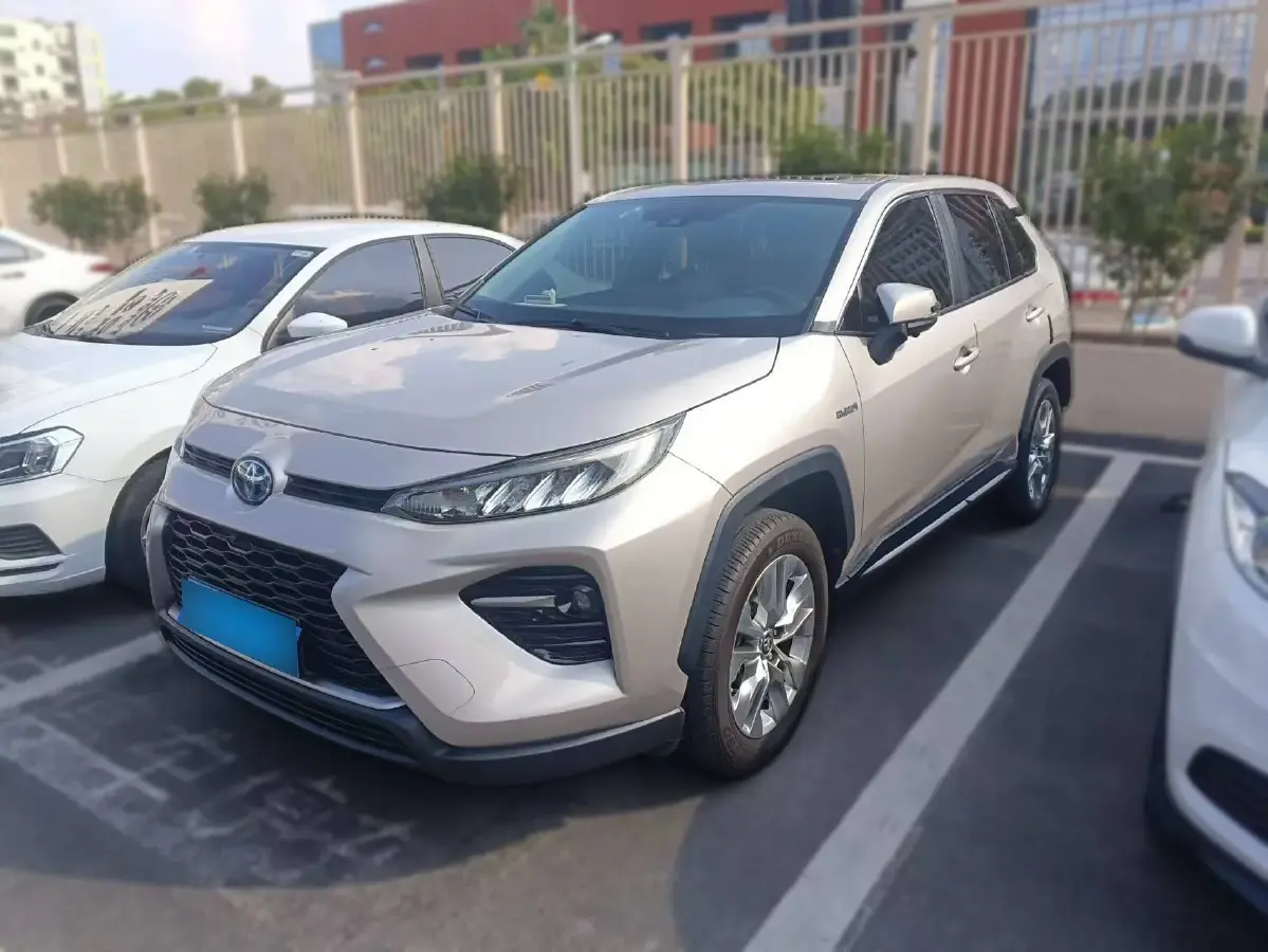 2020 Toyota Wildlander 2.5L 178HP L4 E-CVT Hybrid