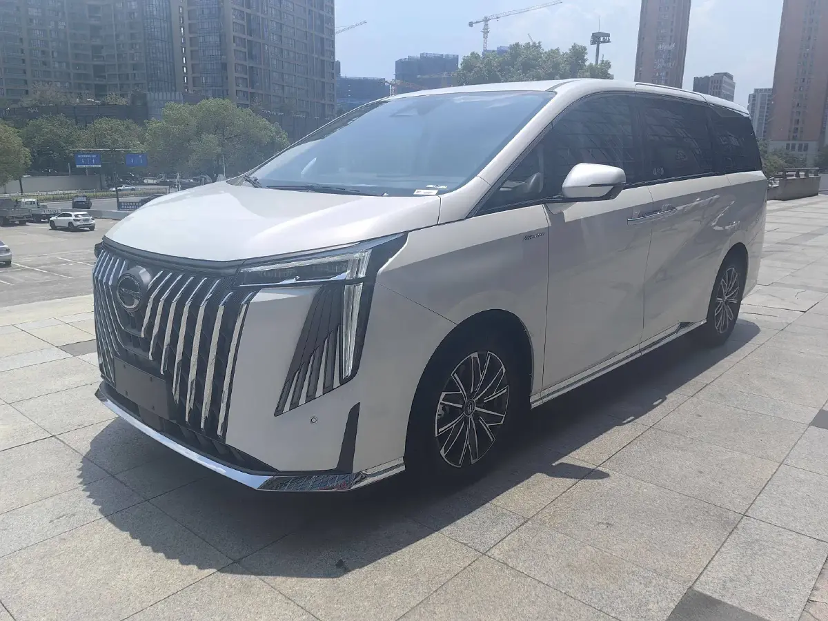 2024 GAC Trumpchi M8 2.0T 190HP L4 2DHT Hybrid