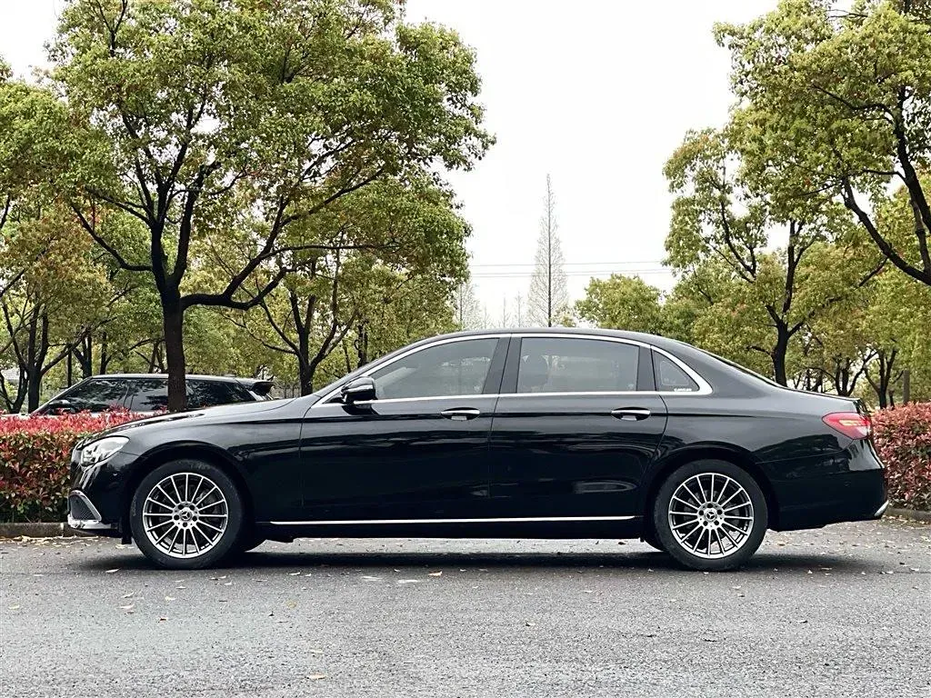 2022 Mercedes-Benz E Class 2.0T 197HP L4 9AT,autocango,china used car exporter,china ev exporter,chinese used car exporter,chinese used ev exporter