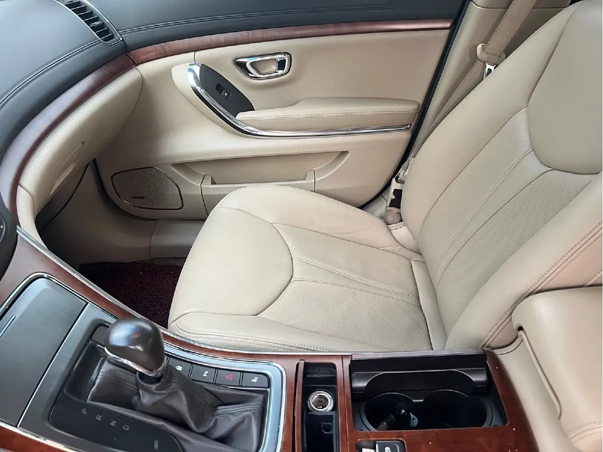 2012 Roewe 950 2.4L 186HP L4 6AT,autocango,china used car exporter,china ev exporter,chinese used car exporter,chinese used ev exporter