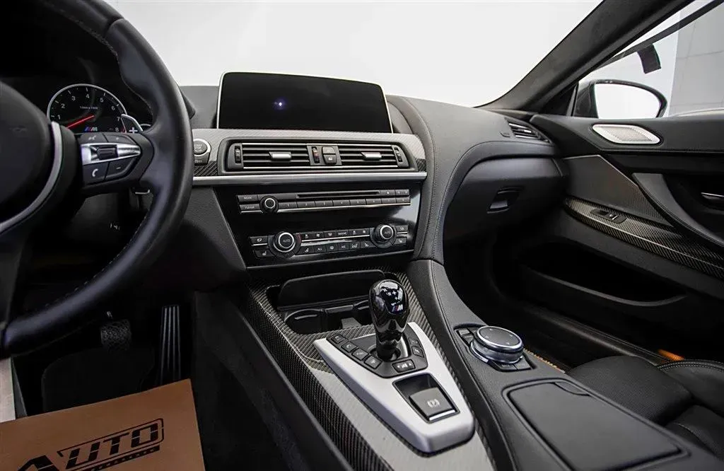 2013 BMW M6 4.4T 560HP V8 7DCT,autocango,china used car exporter,china ev exporter,chinese used car exporter,chinese used ev exporter