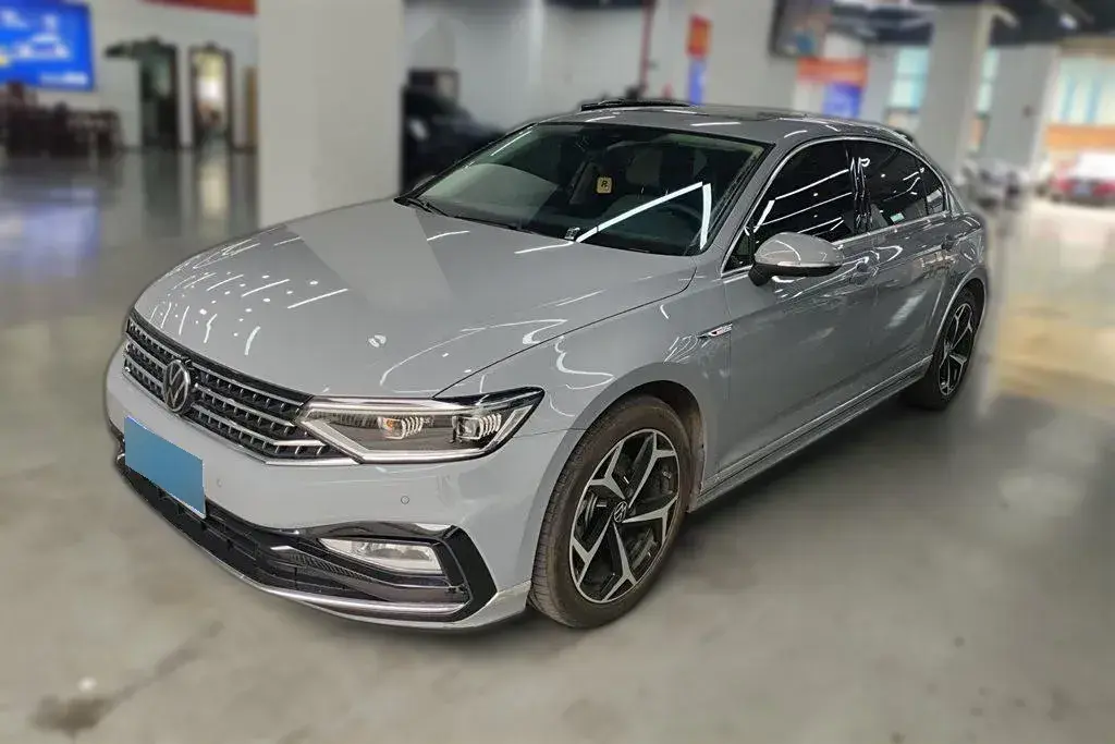 2023 Volkswagen Magotan 2.0T 186HP L4 7DCT