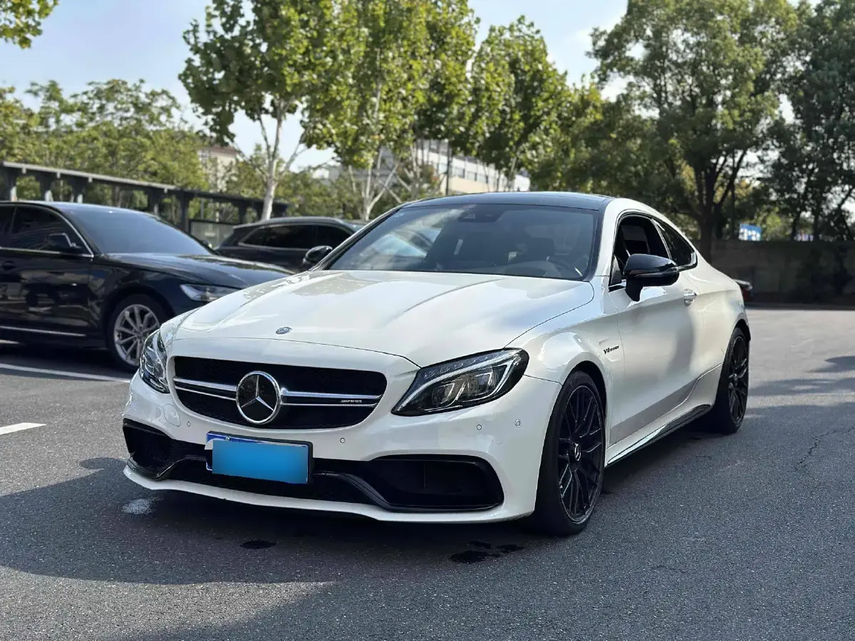 2016 Mercedes-Benz C AMG 4.0T 510HP V8 7AT