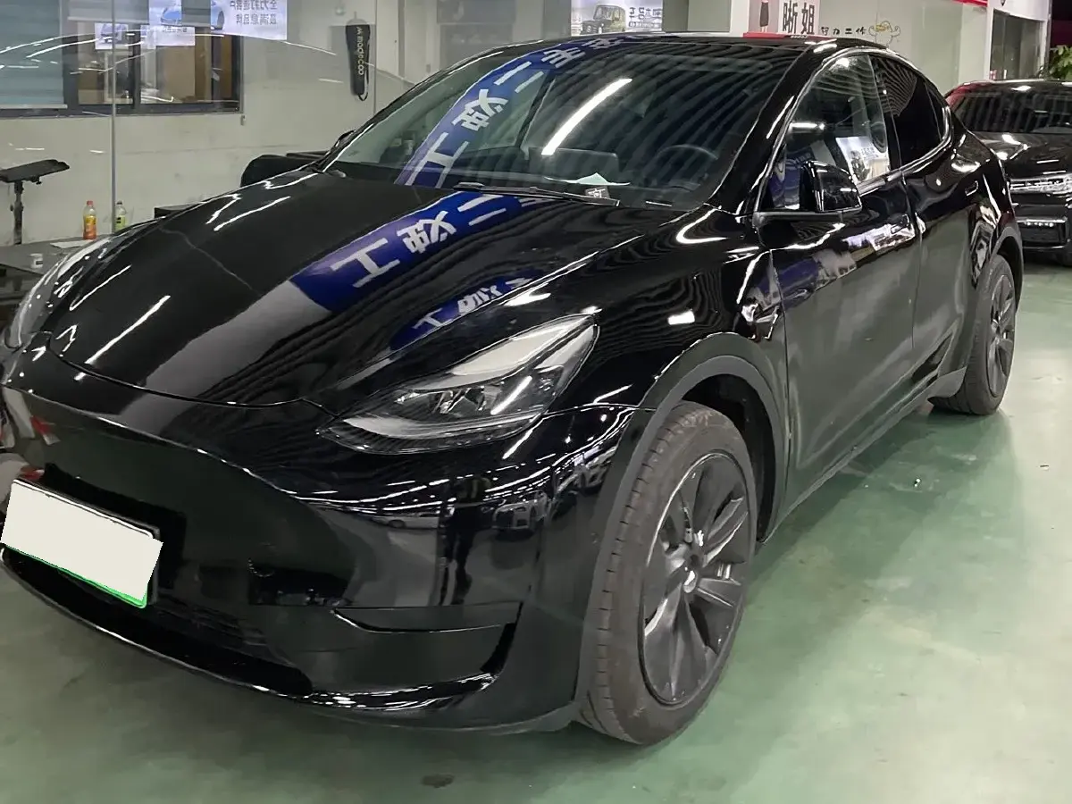 2023 Tesla Model Y BEV 60KWH