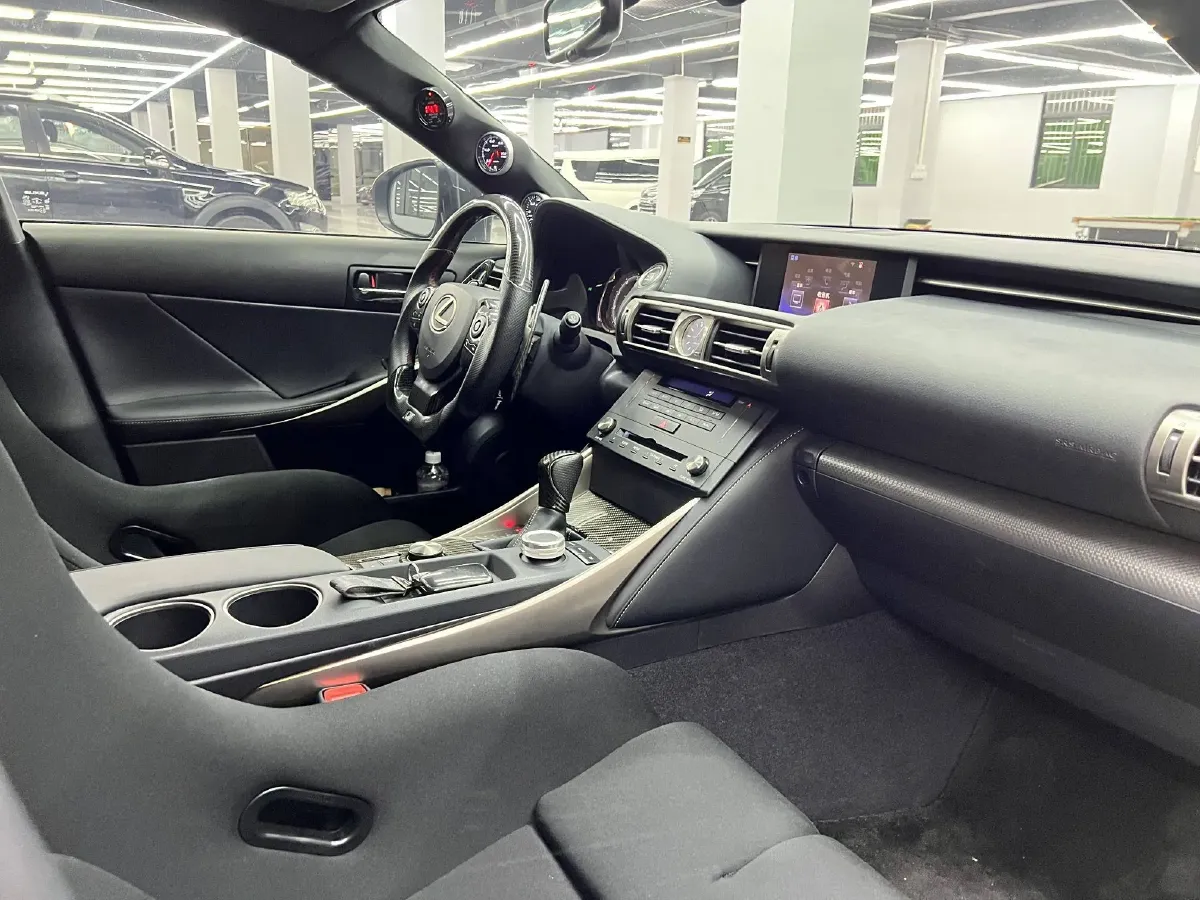 2015 Lexus IS 2.0T 245HP L4 8AT,autocango,china used car exporter,china ev exporter,chinese used car exporter,chinese used ev exporter