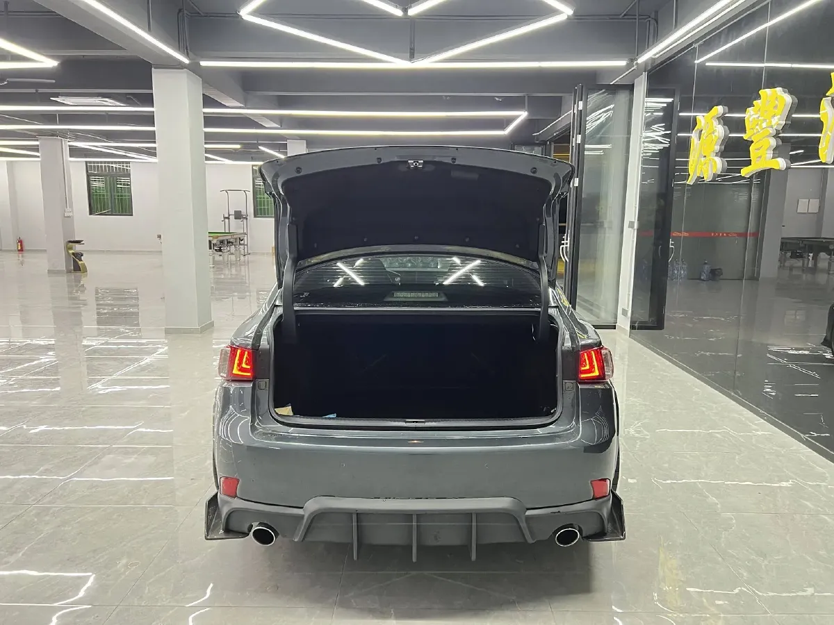 2015 Lexus IS 2.0T 245HP L4 8AT,autocango,china used car exporter,china ev exporter,chinese used car exporter,chinese used ev exporter